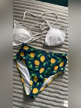 White Ribbed Triangle Bikini Top & Navy Lemon Print High-Waist Bottoms